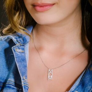 שרשרת MOM גדולה מכסף משובצת זירקונים