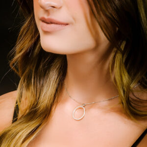 שרשרת מעגל החיים גדולה מכסף משובצת בזירקונים