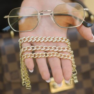 צמיד גורמט שזור בזירקונים וסוגר מהודר בצבע זהב