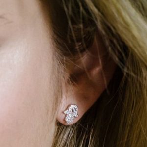 עגילי כסף חמסה משובצת