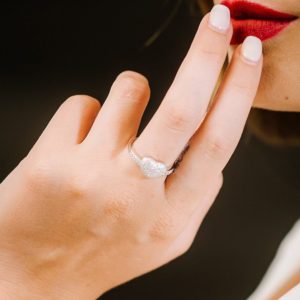 טבעת כסף לב מנופח מעוטרת זירקונים