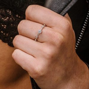 טבעת כסף חבל משובץ