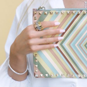 טבעת אהבה Stainless Steel בציפוי רוז גולד משובצת זירקונים