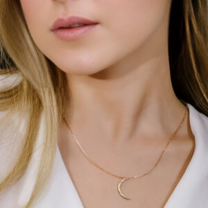 שרשרת ירח רוז גולד משובצת זירקונים