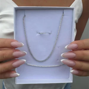 סט צ'וקר וצמיד טניס עדינים