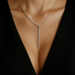 שרשרת דרופ משובצת בגדלים מדורגים